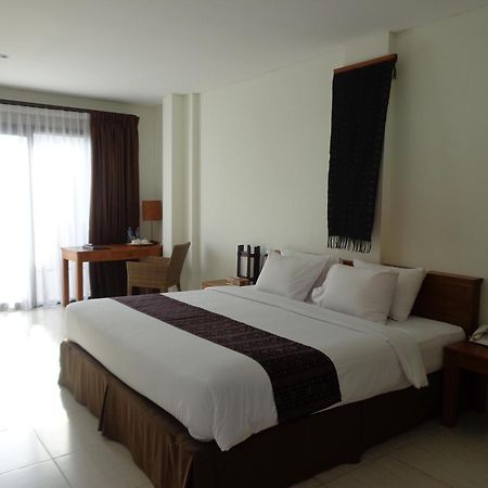 לבואן באג'ו Luwansa Beach Hotel מראה חיצוני תמונה