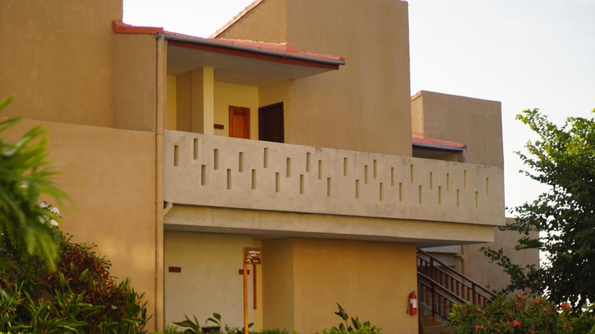 לבואן באג'ו Luwansa Beach Hotel מראה חיצוני תמונה