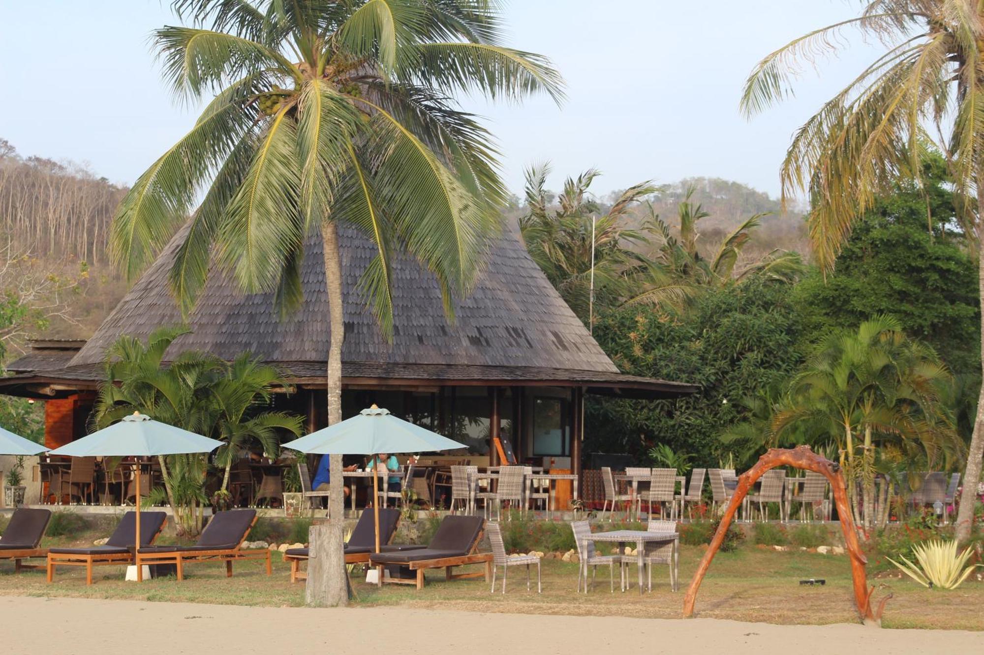 לבואן באג'ו Luwansa Beach Hotel מראה חיצוני תמונה