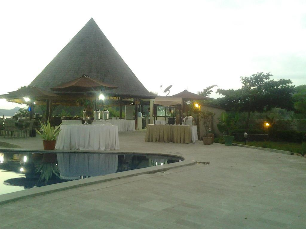 לבואן באג'ו Luwansa Beach Hotel מראה חיצוני תמונה