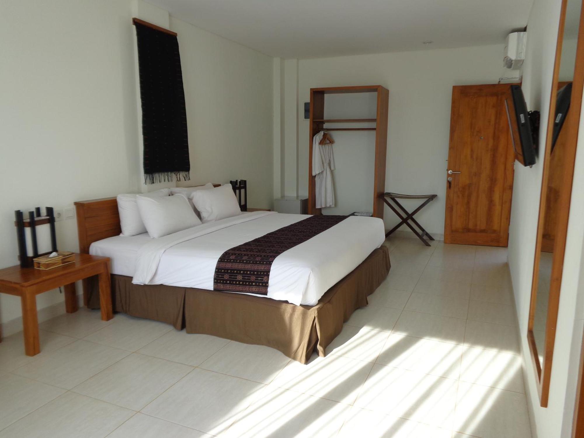 לבואן באג'ו Luwansa Beach Hotel מראה חיצוני תמונה