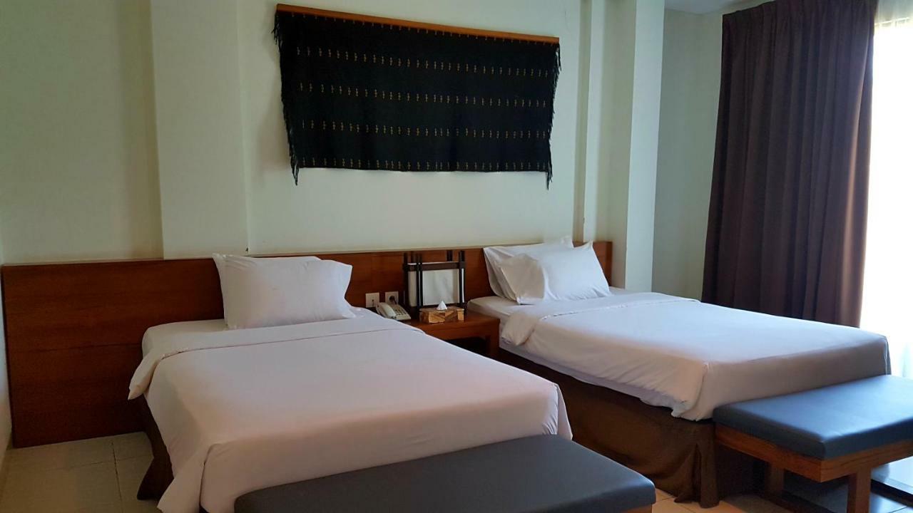 לבואן באג'ו Luwansa Beach Hotel מראה חיצוני תמונה