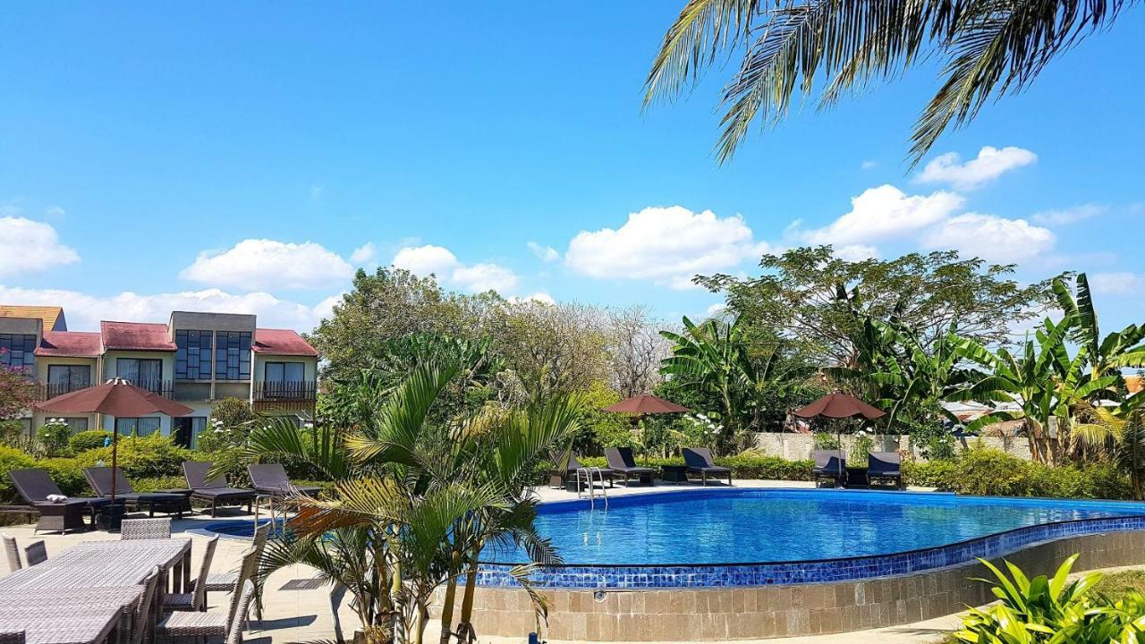 לבואן באג'ו Luwansa Beach Hotel מראה חיצוני תמונה